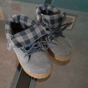 Gray Boots (Toddlers) Size 6